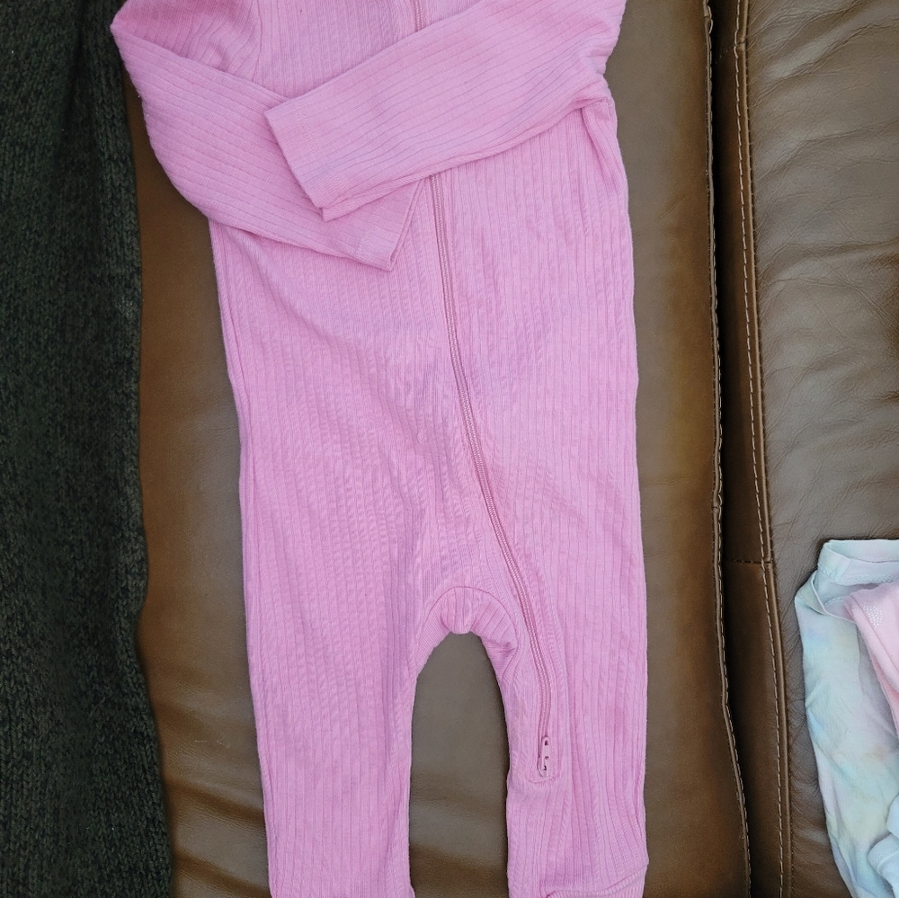 $1 when you bundle, Zipper onesie pink 6-9 months